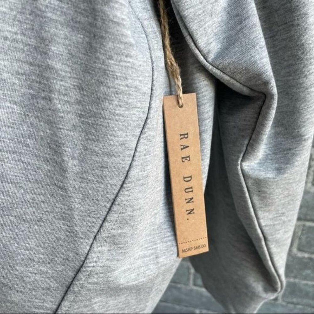 Rae Dunn Plus Size Gray Dog Mom Sweatshirt 2X NWT - Picture 4 of 10